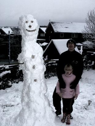 Elinor Hardwidge and Richard Hughes building a giant snowman. Sent in by Ben Hardwidge