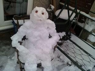 Seated snowman - Sarah Rossiter, Newport.