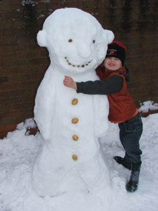 Thought you might like to see my son making a snowman. We're from Celtic Horizon Newport, and this is Archie Evans, aged 4, with our master piece!!