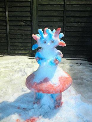 Johanna Flage - Newport 

South Wales. Ben dowsell made a upsy daisy out of snow for our 1 year old daughter kadie.