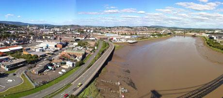 Took this pic last summer from transporter bridge from Anhar Miah.