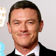 Luke Evans took to social media yesterday to show off a new Valentine's Day hairdo.