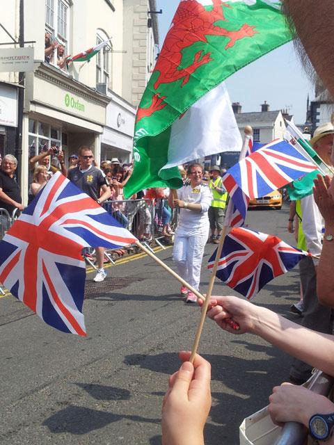 The crowds cheered as it was on it's its way in through Monmouth. From Christine Palmer.
