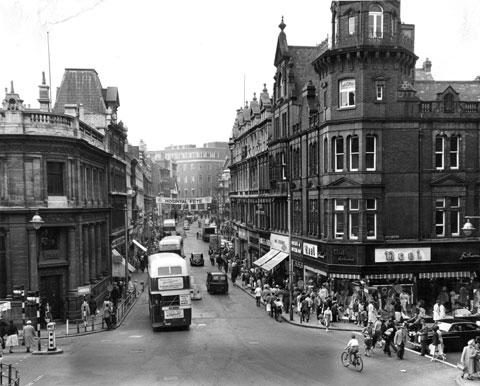 DAYS PAST: Newport High Street in 1959 