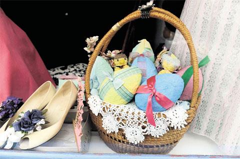 SEASONAL: A window display in a vintage clothes shop in Abergavenny ML_13697 Picture: MIKE LEWIS