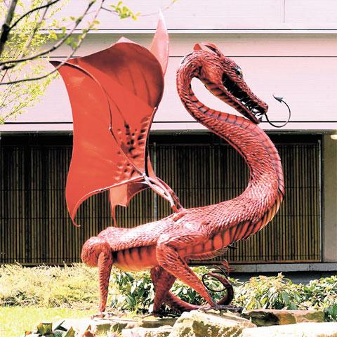 DRAGON: A sculpture in the grounds of Ysbyty Ystrad Fawr ML_13754 Picture: MIKE LEWIS