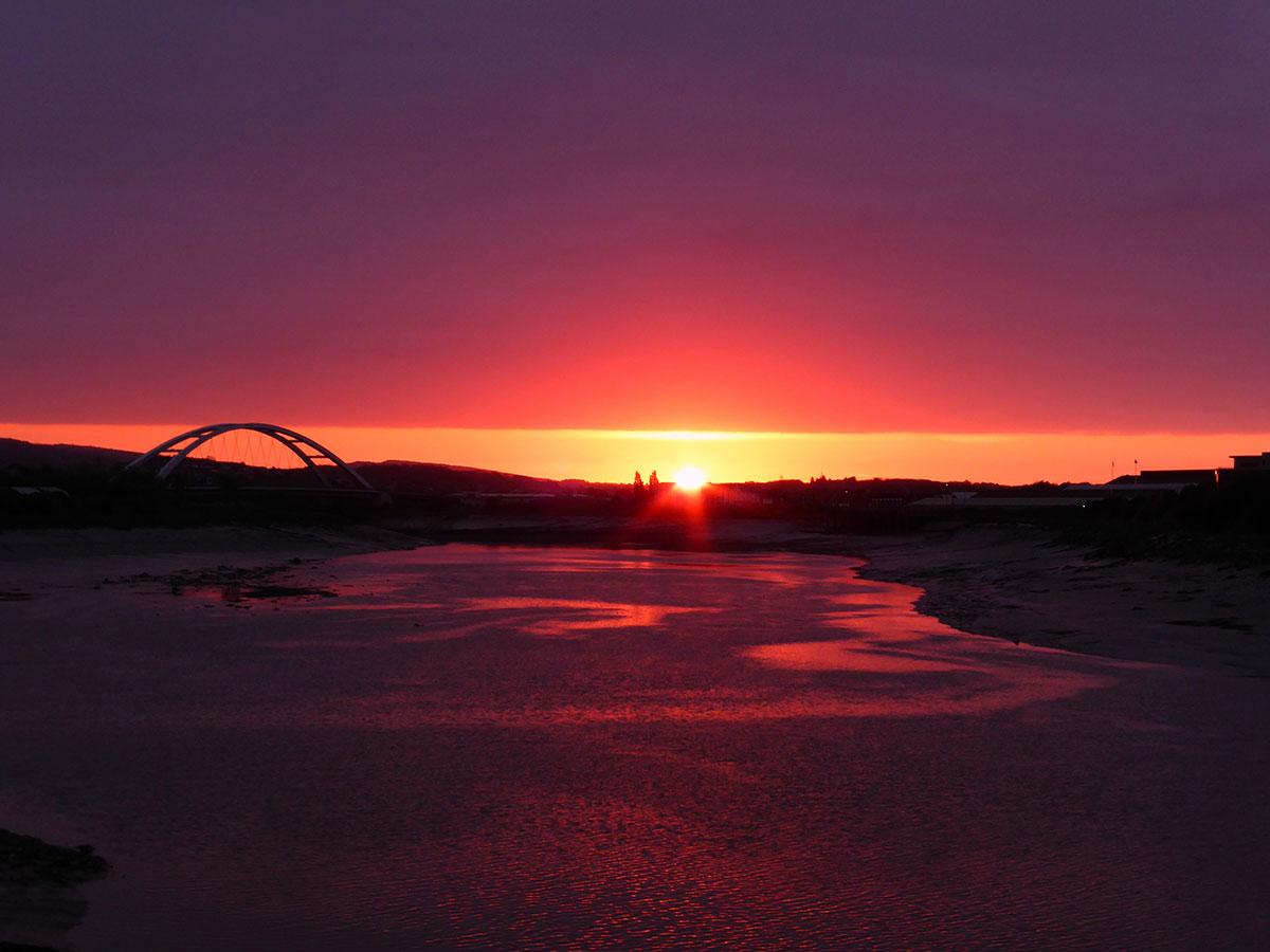 @southwalesargus READER PIC:  Ian Topliss captured this spectacular sunrise over Newport
