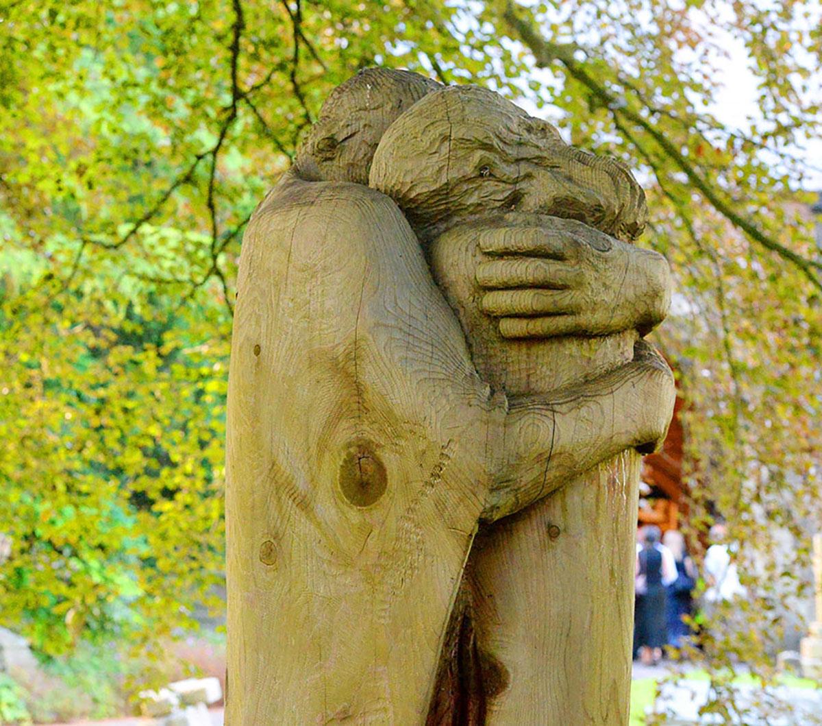 @southwalesargus PIC OF THE DAY: EMBRACE: Wooden sculpture at St Cadoc’ Church, Caerleon Pic: MIKE LEWIS