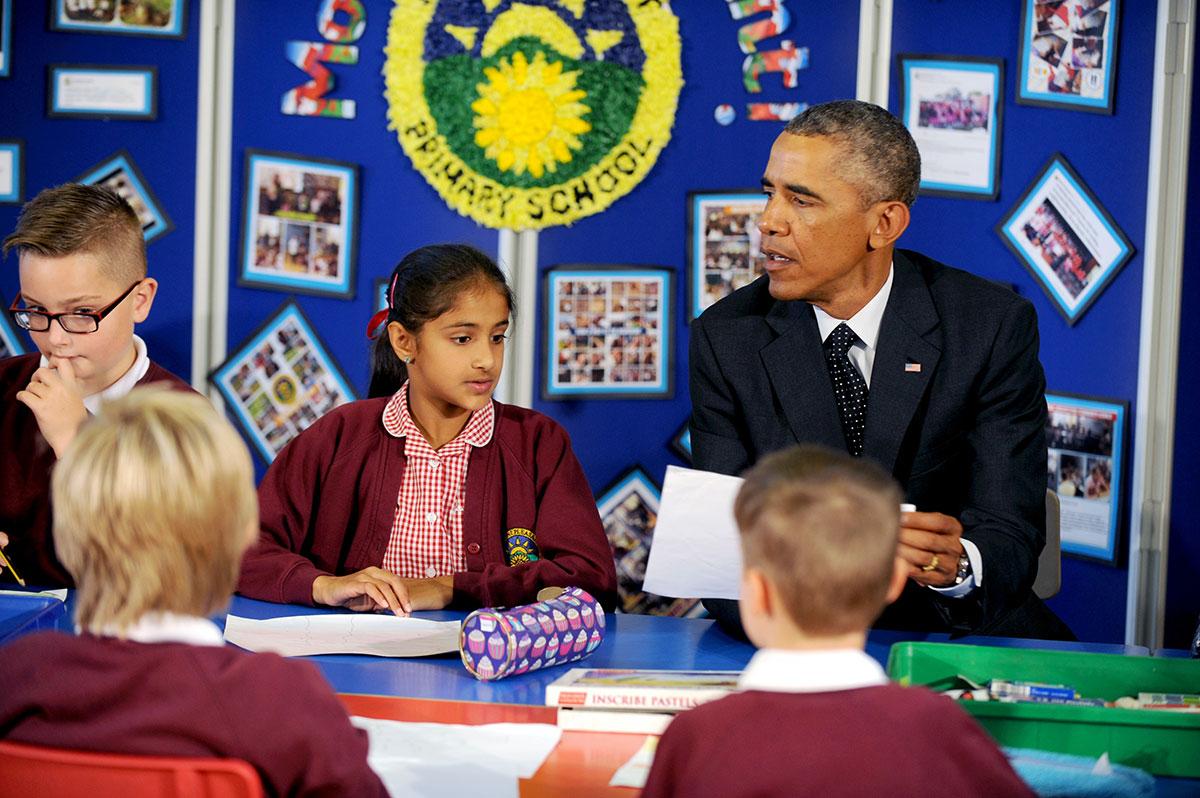 Obama visits Newport school