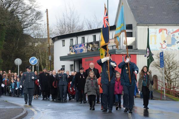 Beaufort Remembrance Parade and Service 2014. The Parade makes it's way down Beaufort Hill.