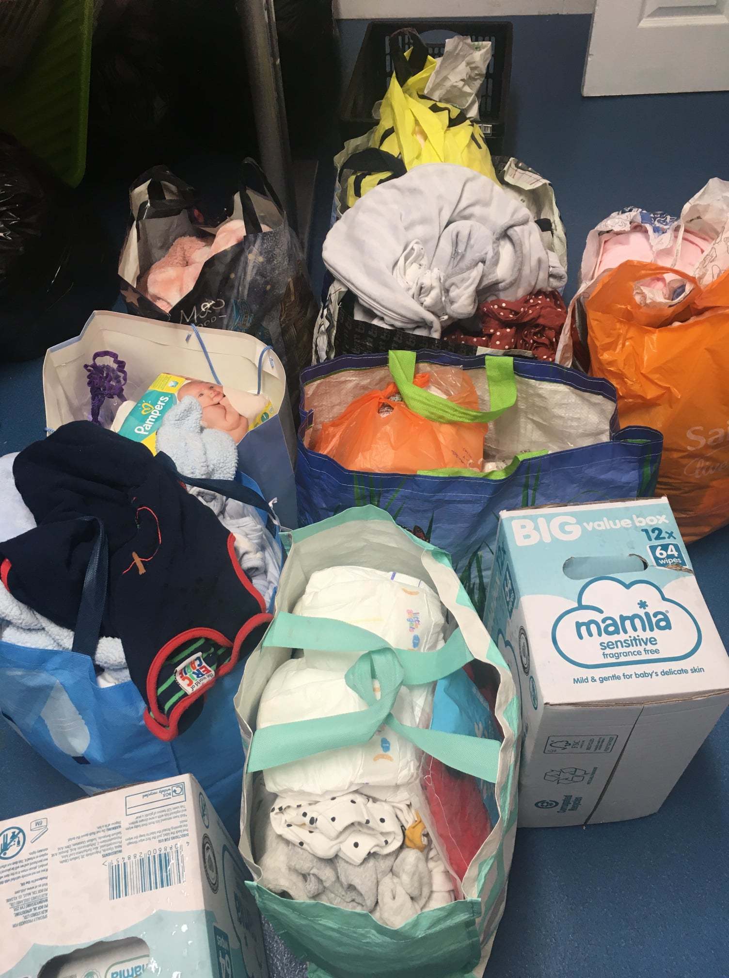 Bundles Baby Clothing Bank and Birth Support