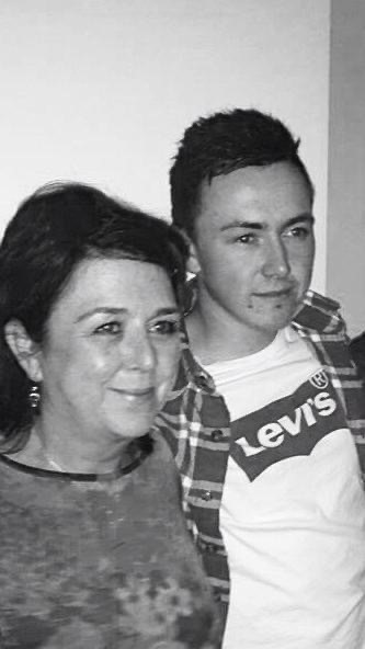 Lisa Worgan-Davies with son Niall, shortly before his car crash in 2015
