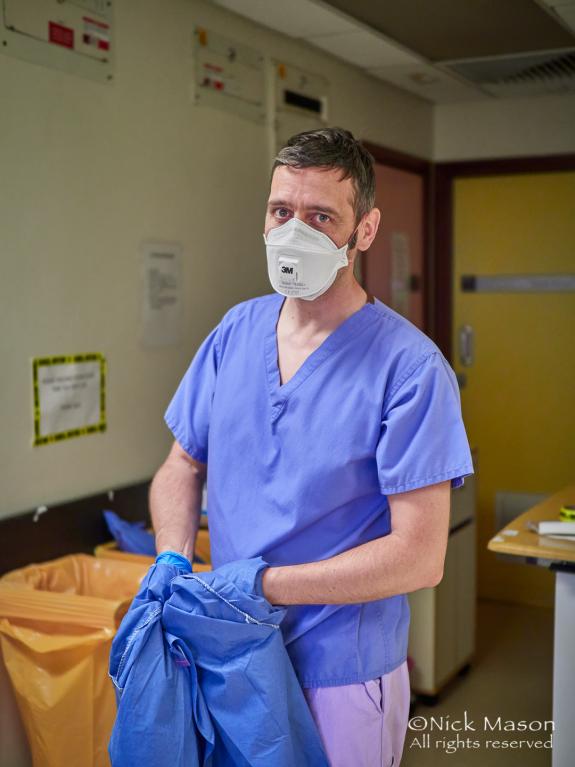 South Wales Argus: Removing PPE, particularly at the end of a long shift required as much care and attention as donning it. Like many former ICU nurses, Paul Taylor returned to ICU to offer his experience and support to his colleagues South Wales Argus: Removing PPE, particularly at the end of a long shift required as much care and attention as donning it. Like many former ICU nurses, Paul Taylor returned to ICU to offer his experience and support to his colleagues