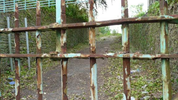 South Wales Argus: The entrance to the 8.7 acre site at Queen\'s Hill is set to be off Fields Road. Picture: DBPR South Wales Argus: The entrance to the 8.7 acre site at Queen\'s Hill is set to be off Fields Road. Picture: DBPR