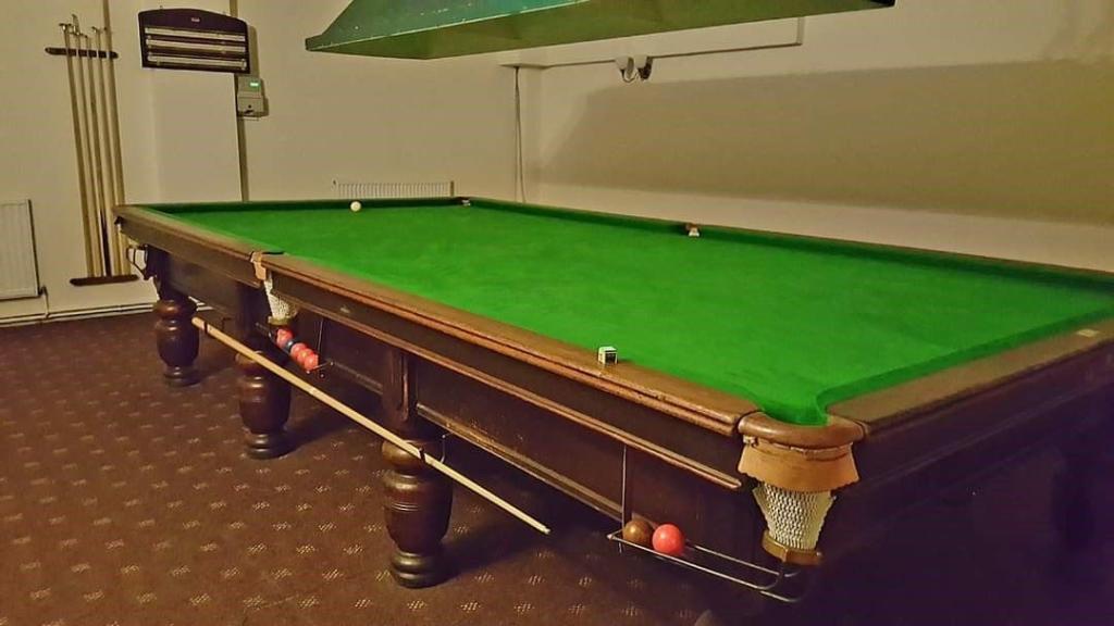 The snooker room at The Arundel Club in Blaenavon. Picture: Paul Fosh Auctions