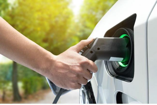 M4 service station gets on board with electric vehicle revolution