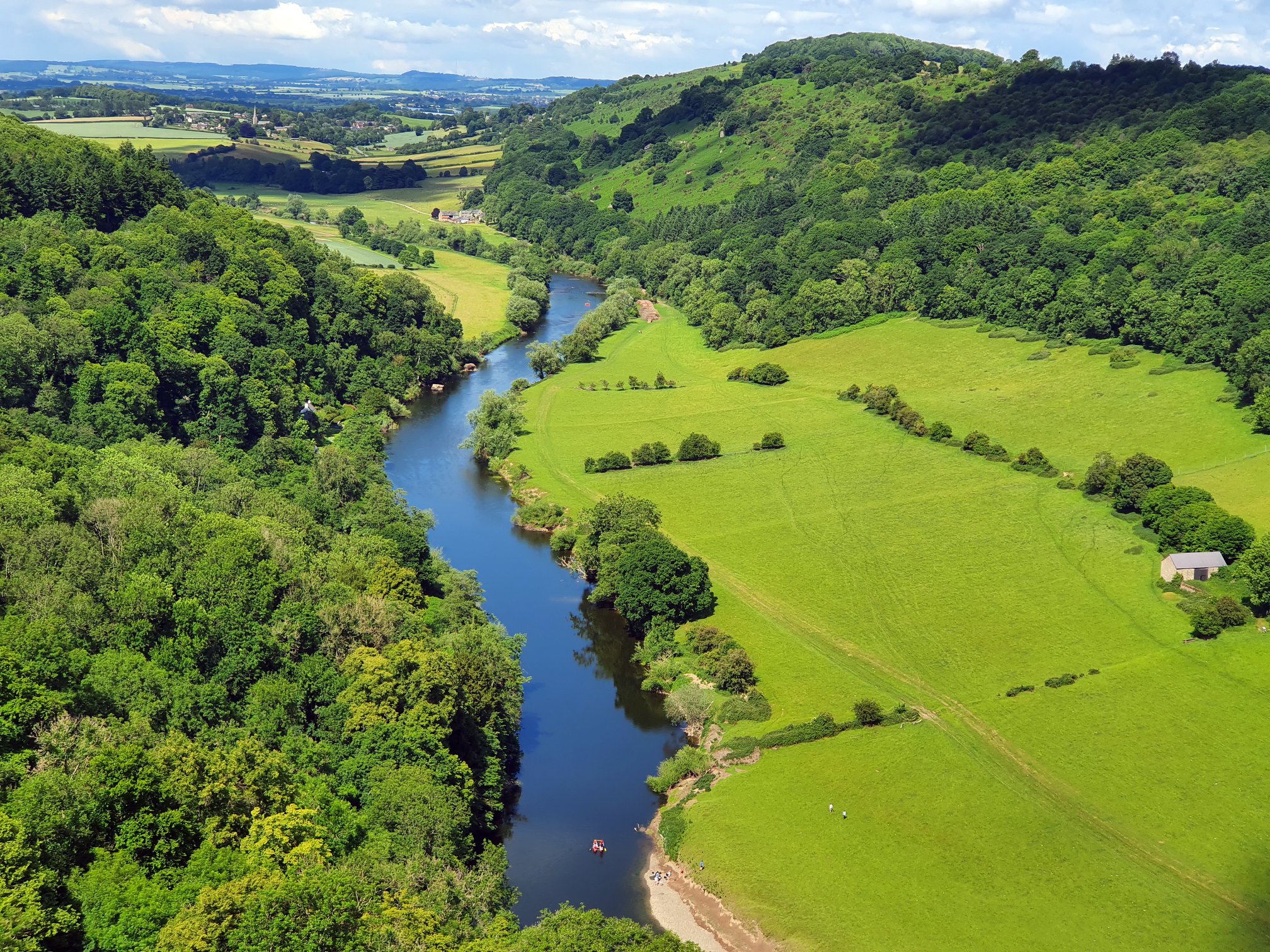 Court hears chicken manure spreading is polluting River Wye - Vimarsana News