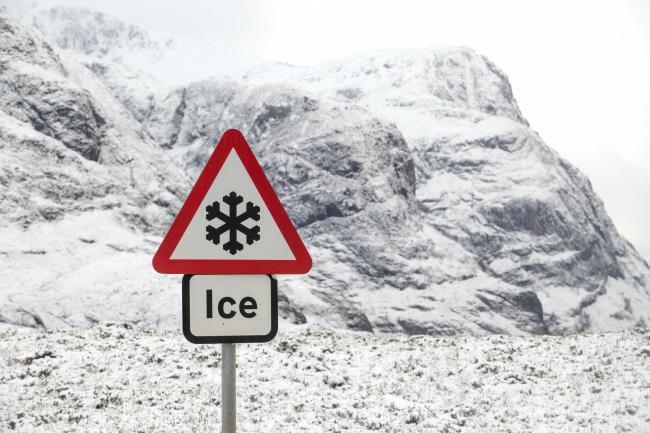 An ice warning sign