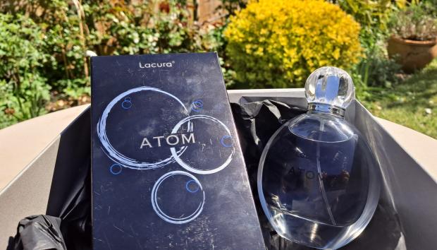 South Wales Argus: Lacura Atom. (Emilia Kettle)