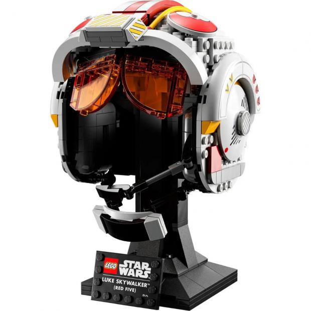 South Wales Argus: LEGO Star Wars Luke Skywalker Red Five Helmet Set (IWOOT)