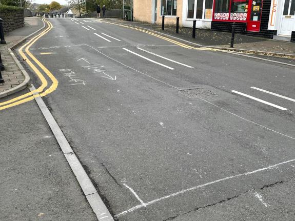 South Wales Argus: Residents outlined how an 11-metre delivery vehicle would restrict traffic on the road. South Wales Argus: Residents outlined how an 11-metre delivery vehicle would restrict traffic on the road.