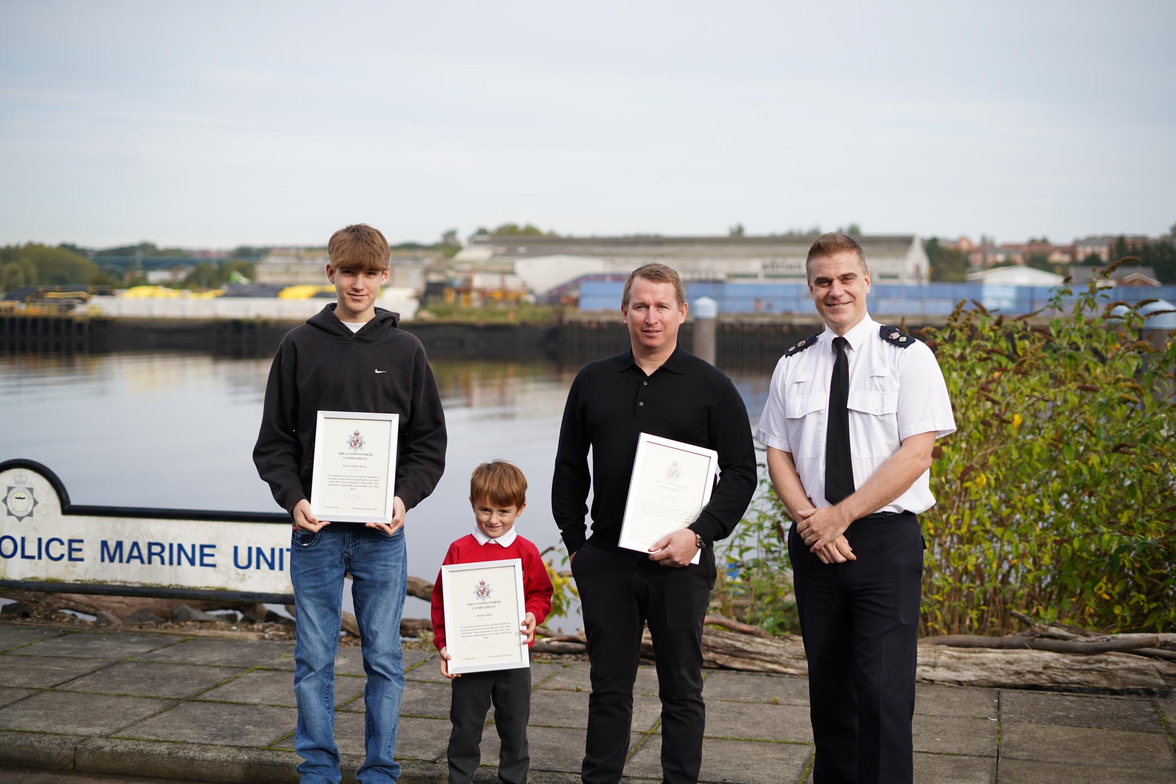 'Heroic' Newport family awarded for saving man from water - Vimarsana News