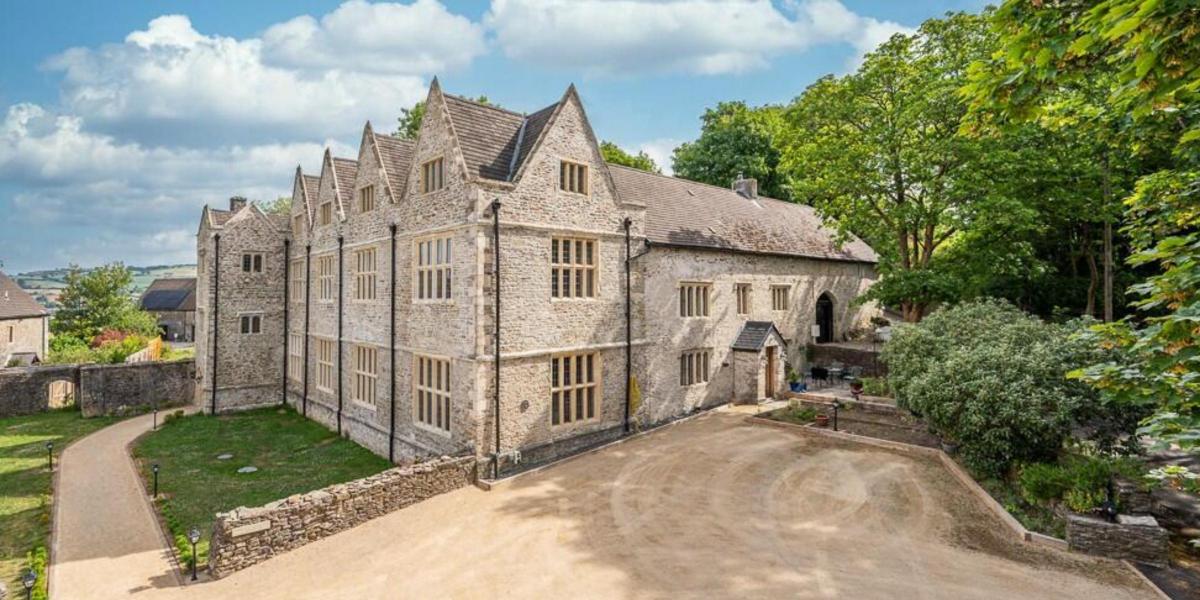 Property: Caerphilly manor on sale for £1.975m 