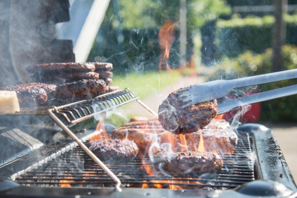 Ynysddu man made threat to kill hostess over music at BBQ - Vimarsana News